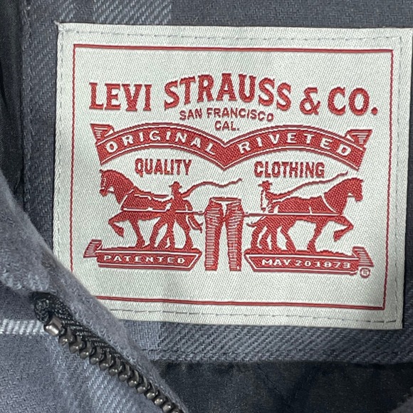 Levi's Quilted Lined Snap Zip Flannel Shacket Mens Large L Gray Plaid Jacket - Picture 3 of 12